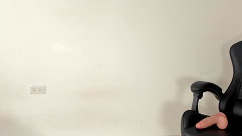 emma online show from December 2024 03:00:02 PM