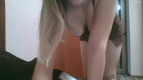 emma_991 online show from February 2025 02:04:02 PM