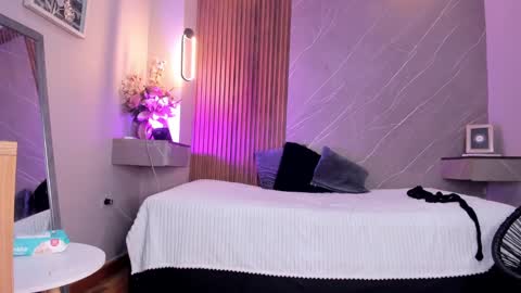 emma__rose1 online show from September 2025 07:29:01 PM