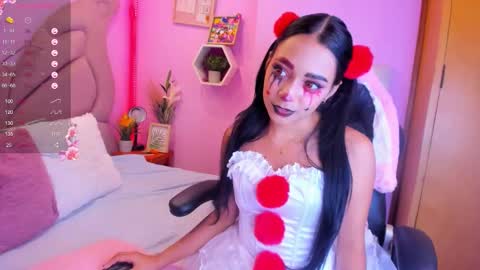 Emma Anturin online show from October 2025 11:05:02 PM