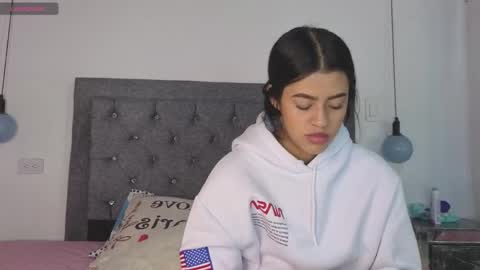 Snapshot of emma_blake__ chatting on September 2025 03:39:01 AM Emma online show from September 2025 03:39:01 AM