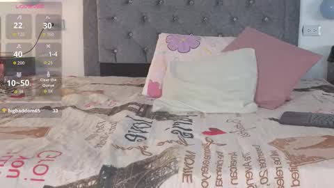 Snapshot of emma_blake__ chatting on November 2025 04:45:02 AM Emma online show from November 2025 04:45:02 AM