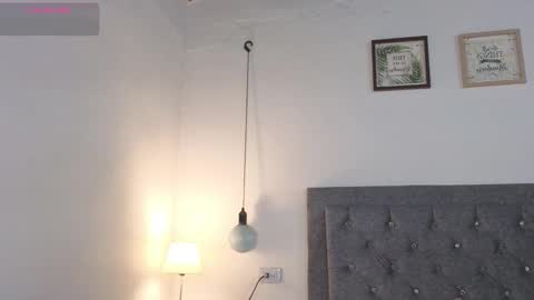 Snapshot of emma_blake__ chatting on November 2025 04:44:02 AM Emma online show from November 2025 04:44:02 AM