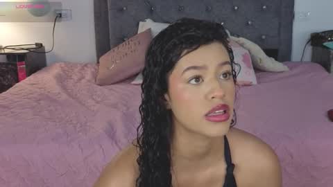 Snapshot of emma_blake__ chatting on November 2025 05:41:01 AM Emma online show from November 2025 05:41:01 AM