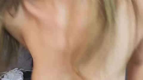 Snapshot of emma_blue_ chatting on February 2025 06:21:02 AM Emma Blue modelo independiente online show from February 2025 06:21:02 AM