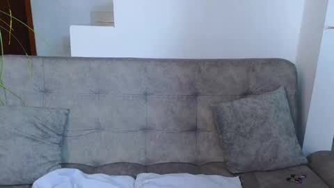 Snapshot of emma_blue_ chatting on March 2025 05:40:02 AM Emma Blue modelo independiente online show from March 2025 05:40:02 AM