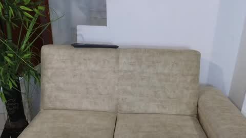 Snapshot of emma_blue_ chatting on September 2025 03:39:02 AM Emma Blue modelo independiente online show from September 2025 03:39:02 AM