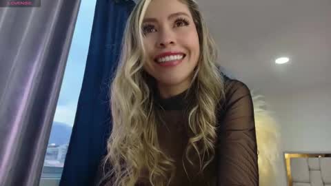 emma coronel online show from October 2025 09:36:01 PM