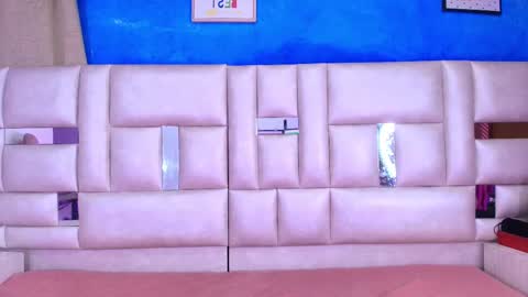 Emma online show from September 2025 03:07:02 AM