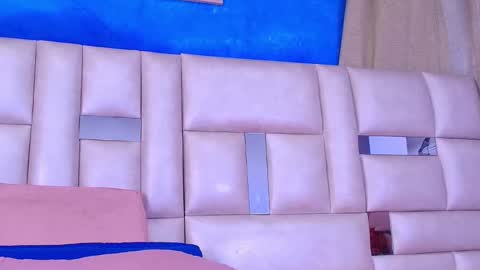 Emma online show from September 2025 03:18:02 AM