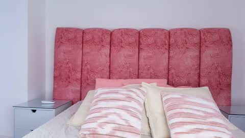 Emma online show from November 2025 03:07:01 AM