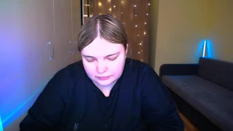 Snapshot of emma_dorn chatting on April 2026 09:11:02 AM Eva online show from April 2026 09:11:02 AM