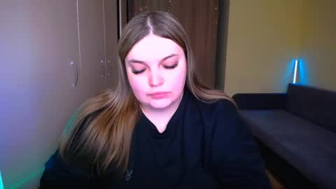 Snapshot of emma_dorn chatting on April 2026 12:53:02 PM Eva online show from April 2026 12:53:02 PM