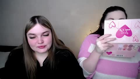 Snapshot of emma_dorn chatting on May 2026 05:46:02 AM Eva online show from May 2026 05:46:02 AM
