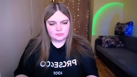 Snapshot of emma_dorn chatting on May 2026 07:50:01 AM Eva online show from May 2026 07:50:01 AM