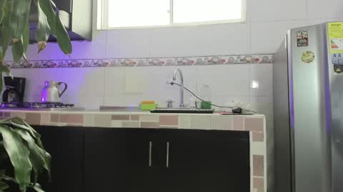 Emma online show from March 2025 07:06:02 PM