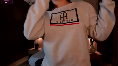 E M M A online show from September 2025 02:24:01 AM