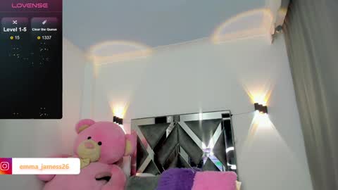 Snapshot of emma_jamess chatting on January 2025 07:15:01 AM emma_jamess online show from January 2025 07:15:01 AM