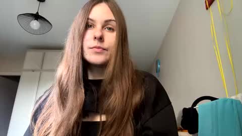 emma_just online show from February 2025 12:43:02 PM