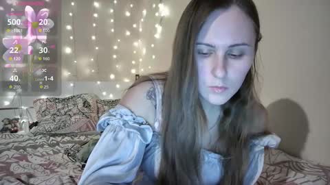 emma_just online show from October 2025 07:43:01 PM