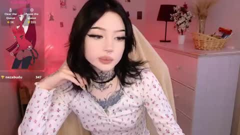 Snapshot of emma_kirks chatting on May 2026 03:10:01 PM emma_kirks online show from May 2026 03:10:01 PM