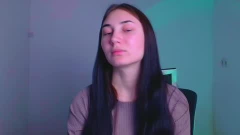 Emma online show from January 2025 06:00:01 AM