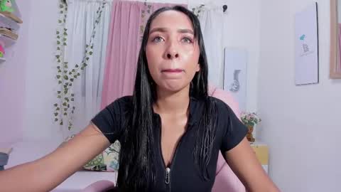 Emma online show from March 2025 07:15:02 PM