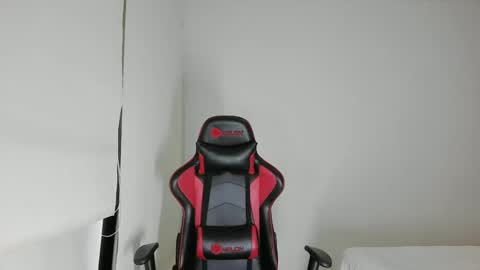 Emma 3 online show from February 2025 12:20:01 AM