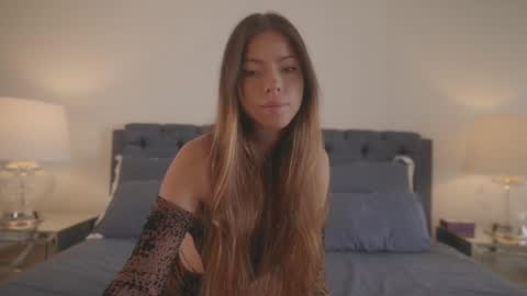 Snapshot of emma_lu1 chatting on January 2025 06:43:01 PM emma_lu1 online show from January 2025 06:43:01 PM