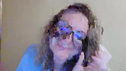 emma_misty_ online show from October 2025 03:55:01 PM