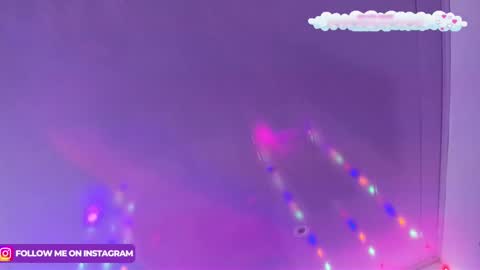 Snapshot of emma_monserratt chatting on February 2025 06:43:02 AM Emma Monserratt online show from February 2025 06:43:02 AM