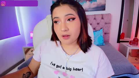 Snapshot of emma_monserratt chatting on September 2025 07:52:01 PM Emma Monserratt online show from September 2025 07:52:01 PM