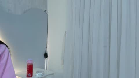 Emma Morgann online show from December 2025 11:15:02 AM