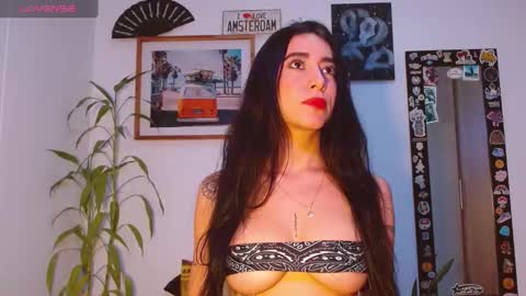 Sara Luna online show from February 2025 03:20:01 AM