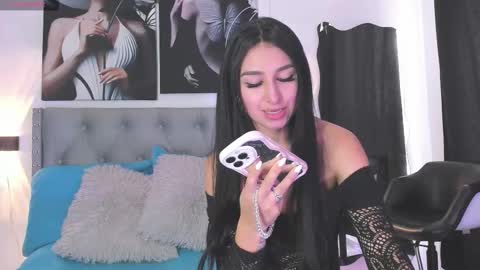 Emma Rosse11 online show from November 2025 04:51:02 PM