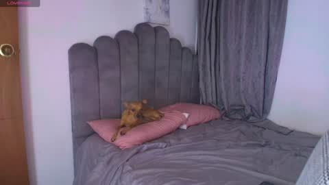 emma_saenz01 online show from July 2026 10:50:01 PM