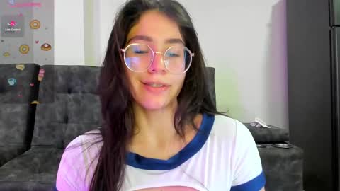 Emma online show from February 2025 04:16:02 AM