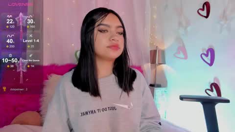 EMMA  online show from March 2025 06:54:01 PM