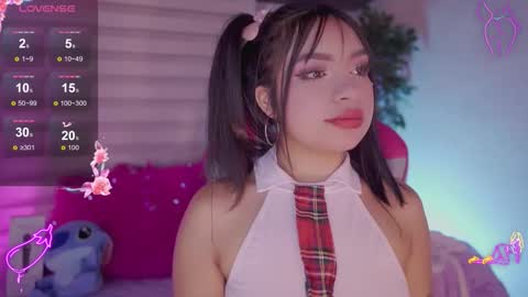 EMMA  online show from October 2025 05:42:01 PM