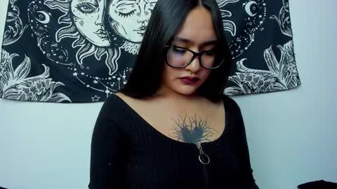 Emma online show from October 2025 06:16:01 PM