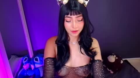 Emma web online show from December 2025 06:16:01 PM