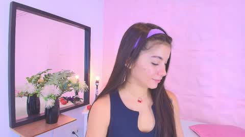 Snapshot of emmaa_sandoval chatting on October 2025 07:19:02 PM Emma online show from October 2025 07:19:02 PM