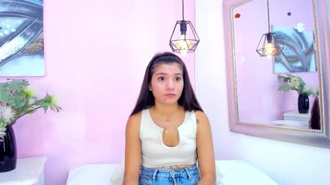 Snapshot of emmaa_sandoval chatting on November 2025 04:45:02 PM Emma online show from November 2025 04:45:02 PM