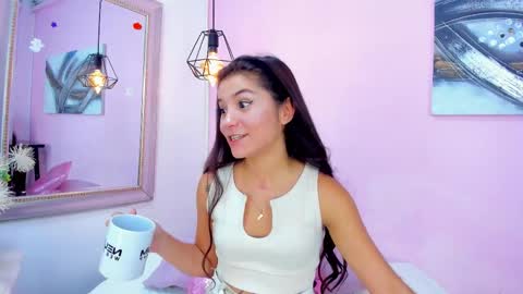 Snapshot of emmaa_sandoval chatting on November 2025 08:18:01 PM Emma online show from November 2025 08:18:01 PM