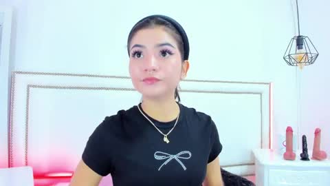 Snapshot of emmaa_sandoval chatting on May 2026 07:41:01 PM Emma online show from May 2026 07:41:01 PM