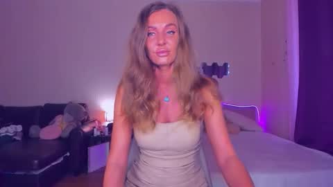 Emma online show from September 2025 11:21:01 AM