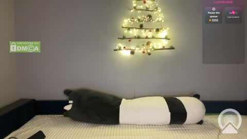 emmaandjake online show from December 2024 09:01:01 PM