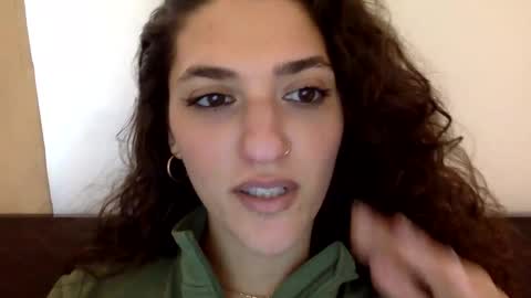 Emma online show from January 2025 09:01:01 PM