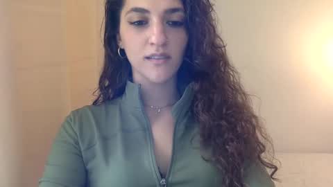 Emma online show from January 2025 07:40:01 PM