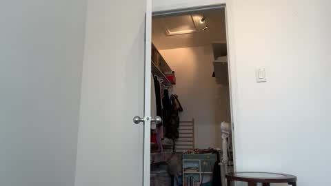 Emma online show from March 2026 04:57:02 PM